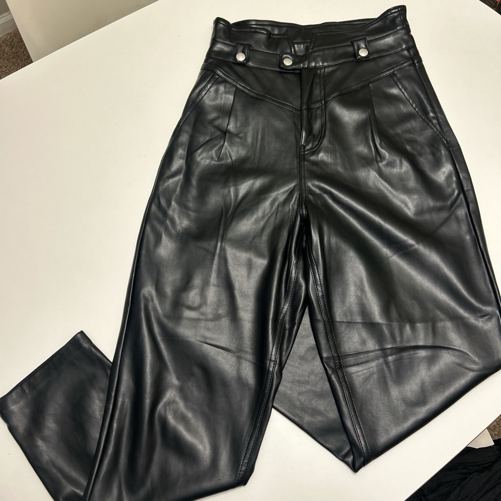 Blank NYC Womens Black faux vegan leather high-waisted straight-leg trousers 26”